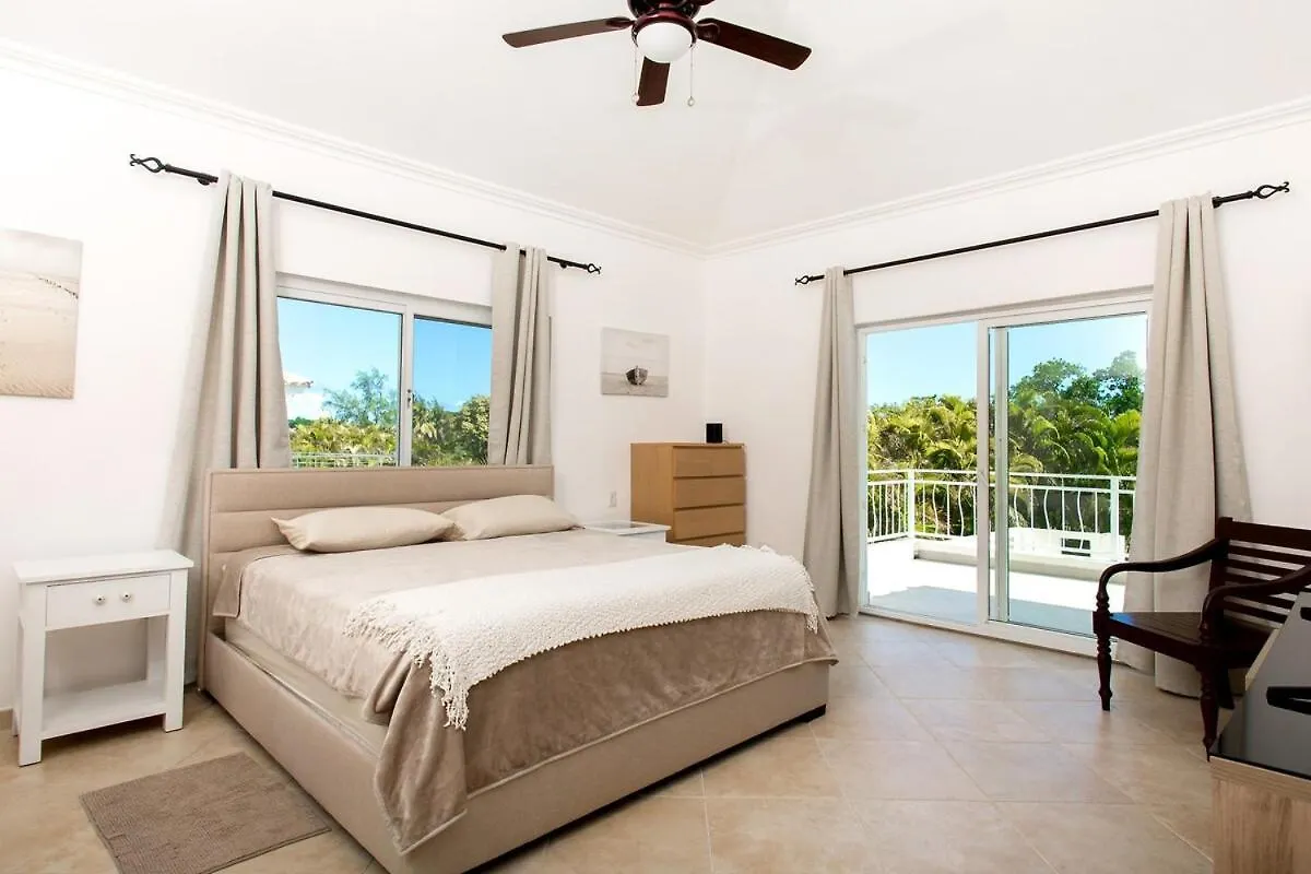 Stunning 4 Bedroom Luxury Villa Punta Cana 0*,  Dominikánská republika